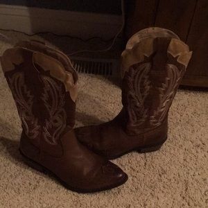 New Cowgirl boots; Coconuts by Matisse color brown; size 6.5
